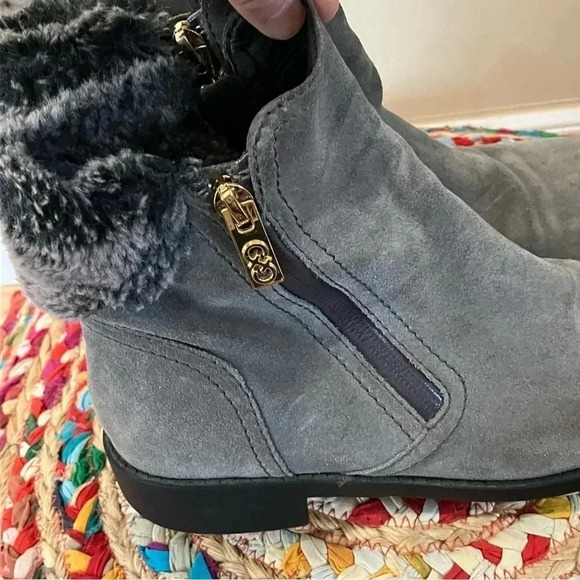 Cole Haan grey suede leather faux  fur ankle boots with zippers - Picture 2 of 6